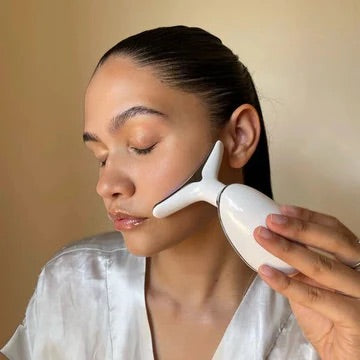 Avoria™ Face and Neck Sculptor